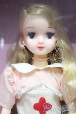 画像1: 【新宿マルイアネックス店 店頭販売商品】リカちゃん/いづみちゃん リカちゃんのおともだち かわいいかんごふさん 2100150000005489-ZM