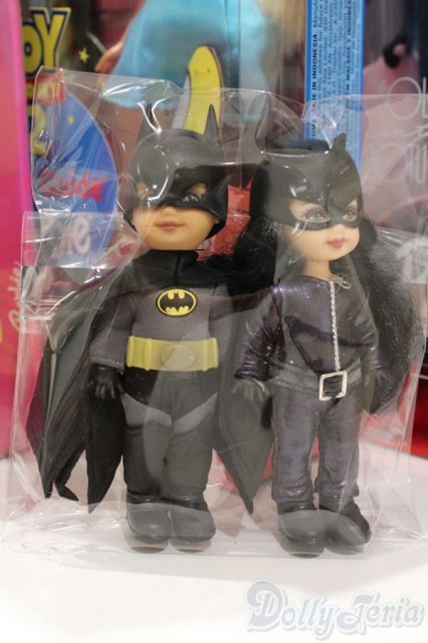 画像2: 【新宿マルイアネックス店 店頭販売商品】マテルバービー/Batman & Catwoman Kelly Doll and Tommy Doll Giftset 2100150000005629-ZM (2)